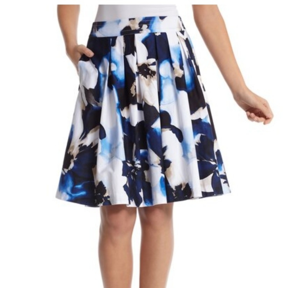 White House Black Market Skirt